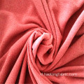 100% polyester fleece aan één zijde, stevige stof